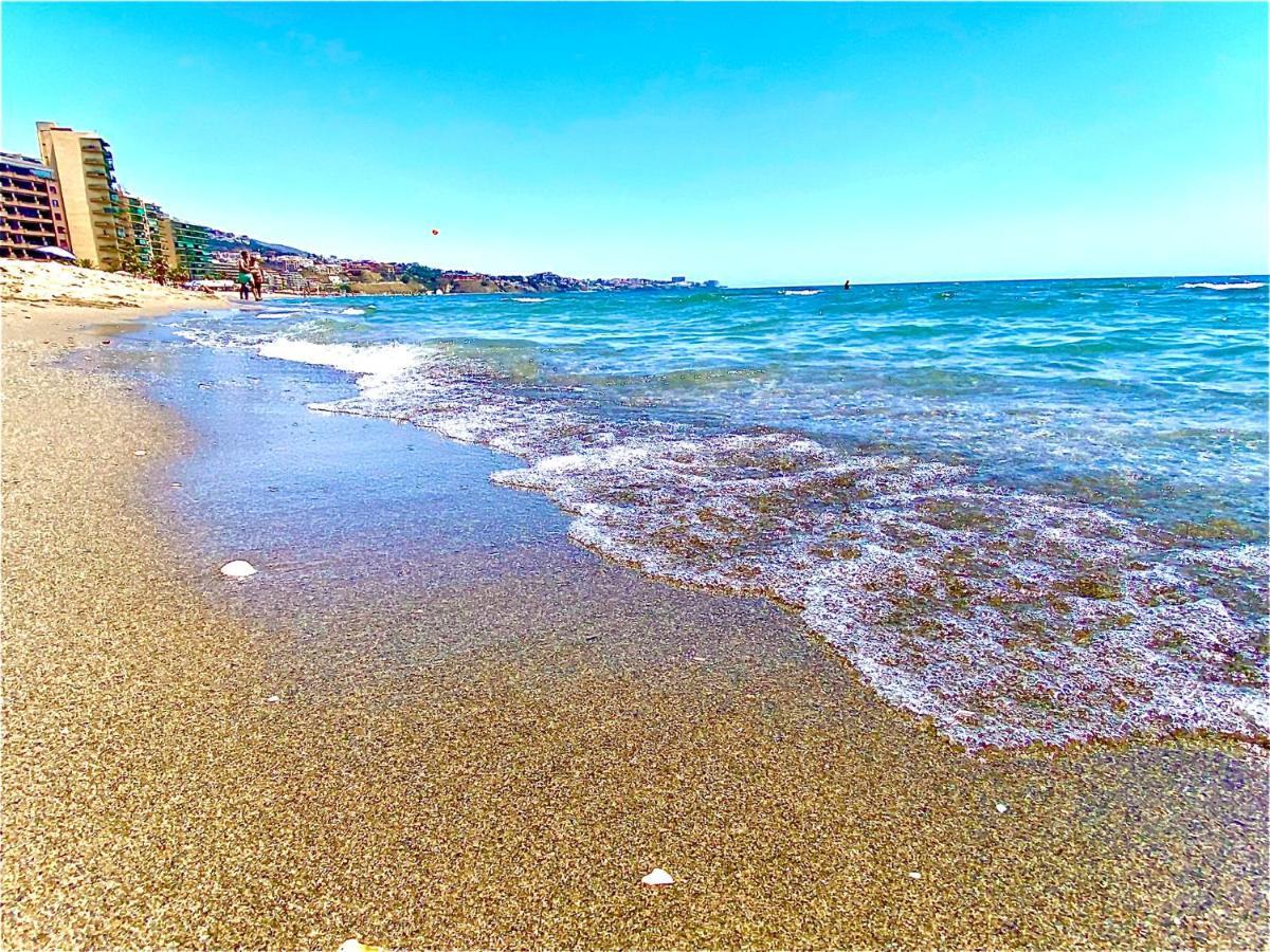 Sand & Salt Clouds Фуэнхирола Экстерьер фото